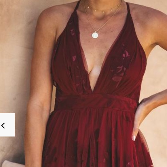 Lace burgundy dress - Picture 4 of 4